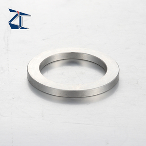 حلقات تثبيت مخصصة من المصنع بحلقة إحكام خارجية وداخلية حلقة سيجر Din471 Din472 حلقة إحكام فولاذية 12 مللي متر